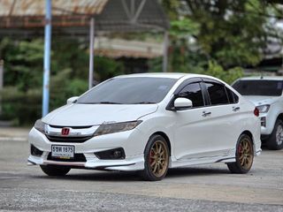 Honda city 1.5  AT V ปี 2016 รถบ้านสวยงาม Honda city 
