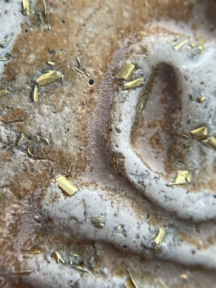 พระสมเด็จวัดระฆังพิมพ์ใหญ่กรอบกระจกโรยผงตะไบทอง หลัง ครุฑนูน รูปที่ 15