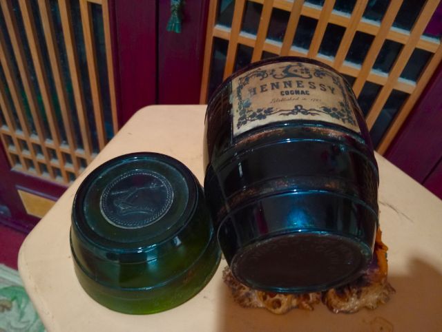 ฝรั่งเศส..สภาพเดิมๆเก่าโบราณทรงถังเบียร์เนื้อแก้ว รูปที่ 16