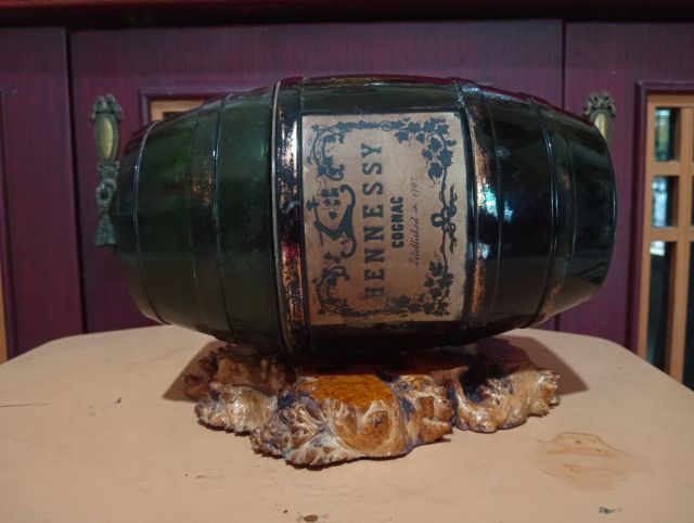 ฝรั่งเศส..สภาพเดิมๆเก่าโบราณทรงถังเบียร์เนื้อแก้ว รูปที่ 7