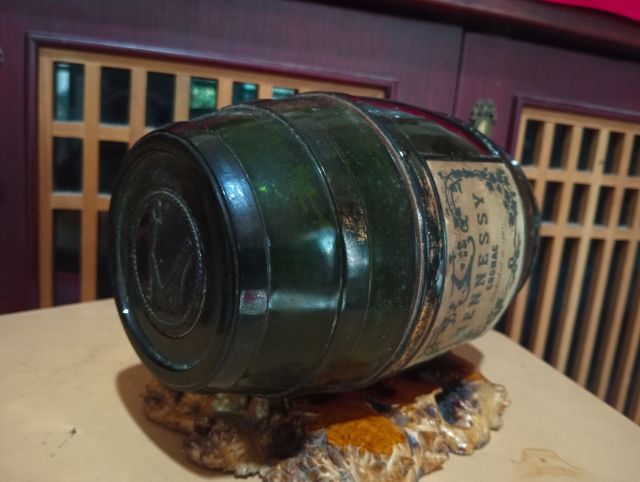 ฝรั่งเศส..สภาพเดิมๆเก่าโบราณทรงถังเบียร์เนื้อแก้ว รูปที่ 4