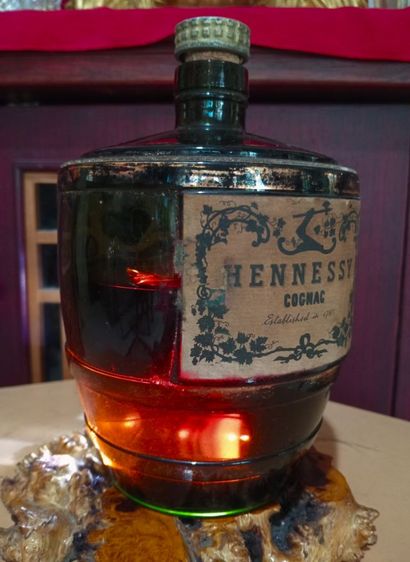 ฝรั่งเศส..สภาพเดิมๆเก่าโบราณทรงถังเบียร์เนื้อแก้ว รูปที่ 2