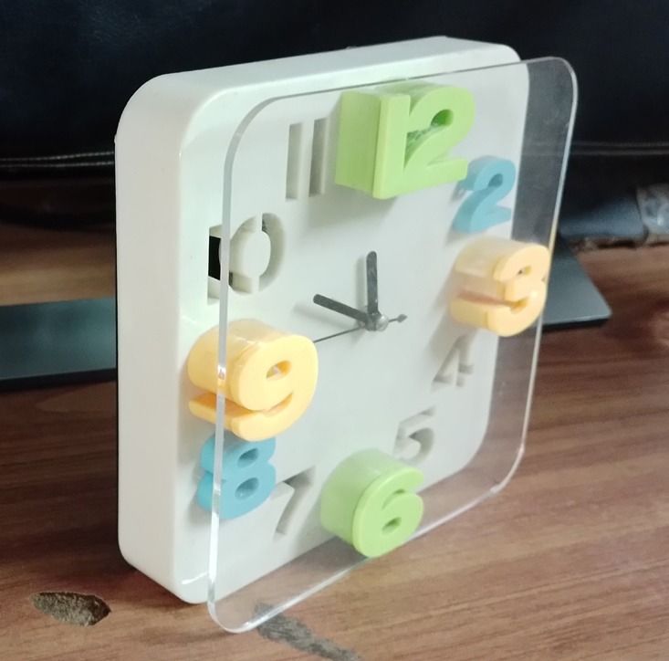 นาฬิกาตั้งโต๊ะได้ แขวนได้  รูปที่ 3