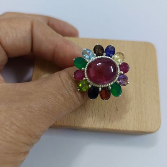 แหวนพลอยนพเก้าแท้