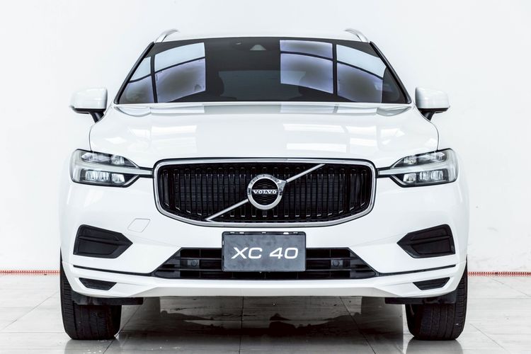 Volvo XC60 2020 2.0 D4 Utility-car ดีเซล ไม่ติดแก๊ส เกียร์อัตโนมัติ ขาว รูปที่ 4