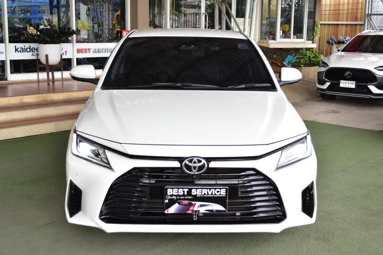 Toyota Yaris ATIV 2024 1.2 Premium Sedan เบนซิน ไม่ติดแก๊ส เกียร์อัตโนมัติ ขาว รูปที่ 2