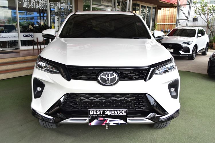 Toyota Fortuner 2025 2.4 Leader G Utility-car ดีเซล ไม่ติดแก๊ส เกียร์อัตโนมัติ ขาว รูปที่ 2