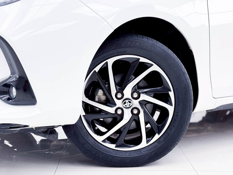Toyota Yaris ATIV 2021 1.2 Sport Sedan เบนซิน ไม่ติดแก๊ส เกียร์อัตโนมัติ ขาว รูปที่ 4