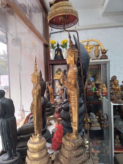 ขายเหมาสมบัติเก่าที่สั่งสมมานาน รูปที่ 2