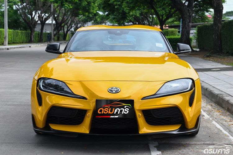 Toyota Supra 2021 3.0 GR Sedan เบนซิน ไม่ติดแก๊ส เกียร์อัตโนมัติ เหลือง รูปที่ 2