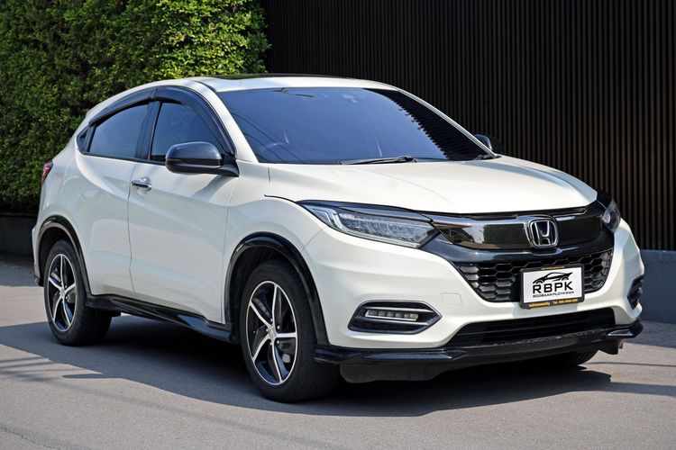 Honda HR-V 2018 1.8 RS Sedan เบนซิน ไม่ติดแก๊ส เกียร์อัตโนมัติ ขาว รูปที่ 4