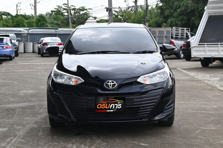 Toyota Yaris ATIV 2018 1.2 E Sedan เบนซิน ไม่ติดแก๊ส เกียร์อัตโนมัติ ดำ รูปที่ 2