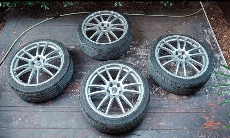 ล้อแมก Made in Japan

Enkei GTC 01

 รูปที่ 10
