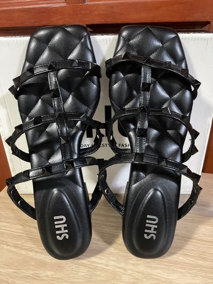 รองเท้าส้นสูง รูปที่ 5