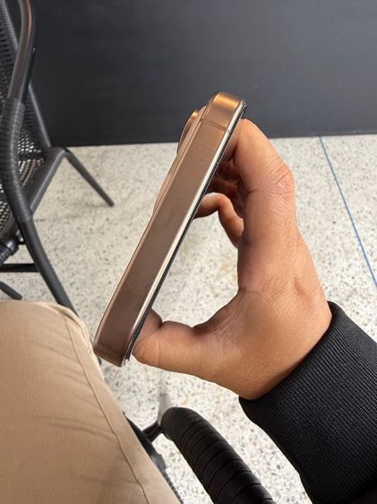 iPhone 16 pro max 256 gb desert titanium ประกัน มีนา 69 รูปที่ 4