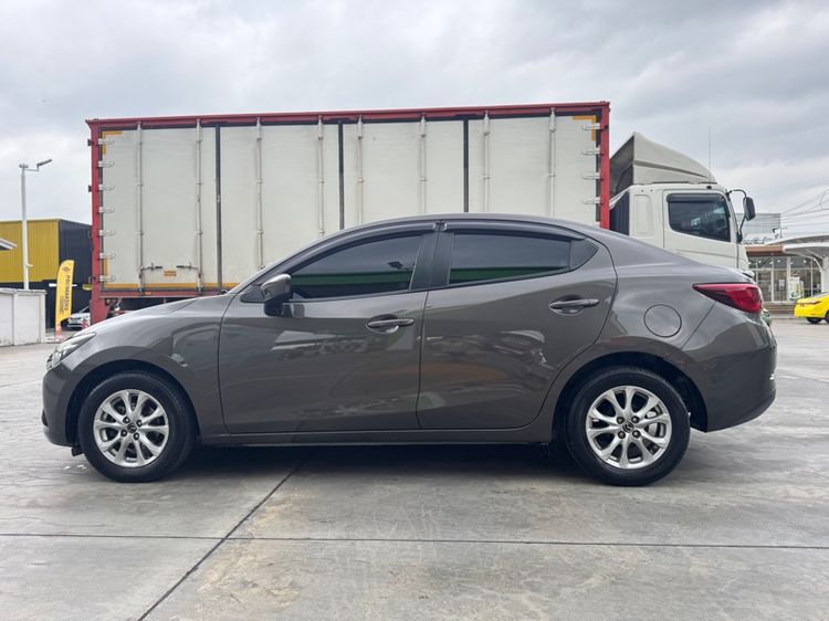 Mazda Mazda 2 2016 1.3 High Connect Sedan เบนซิน ไม่ติดแก๊ส เกียร์อัตโนมัติ น้ำตาล รูปที่ 2