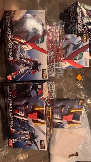 gundam rg ของแท้หิ้วมาเองจากญี่ปุ่น ยังไม่ประกอบ 