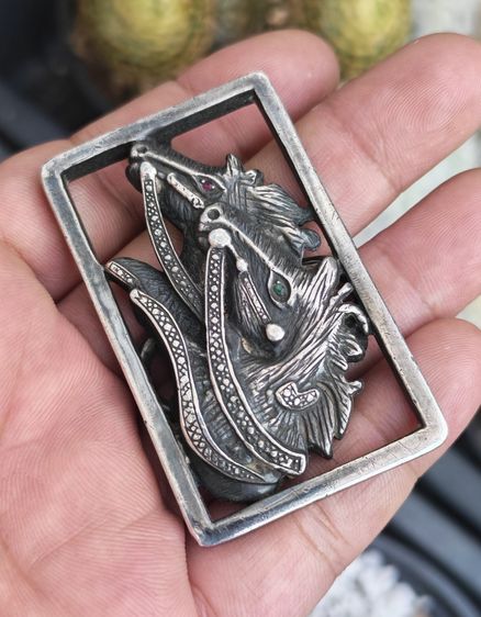 หัวเข็มขัดม้าคู่เงินแท้ ฝังพลอย งานนอกงานเก่า หนึ่งเดียวครับ ราคาแบ่งปัน รูปที่ 4