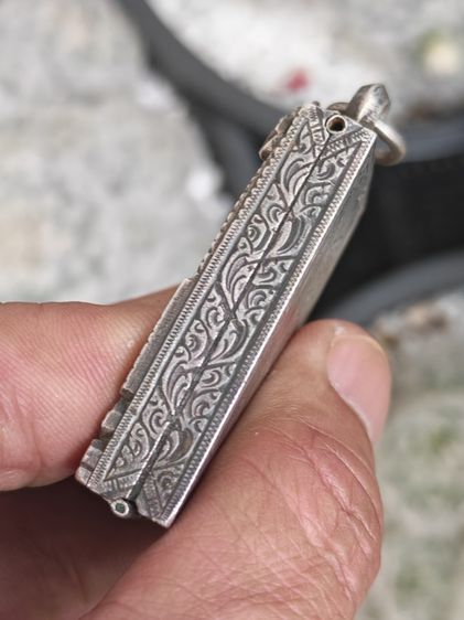 ตลับใส่พระสมเด็จเงินแท้ งานเก่า สวยมาก ราคาเบาๆครับ รูปที่ 5