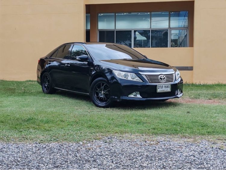 รถ Toyota Camry 2.0 G สี ดำ