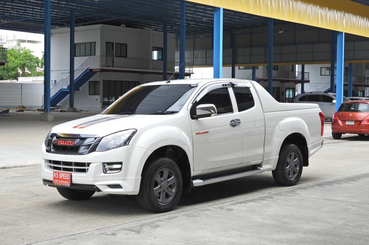 รถ Isuzu D-MAX 2.5 X-Series สี ขาว