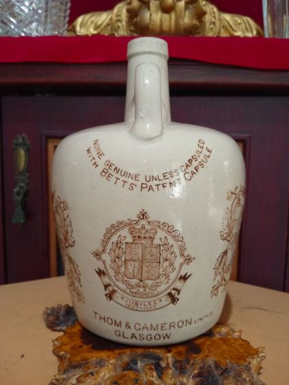 อังกฤษ..ขวดวิสกี้ my queen เนื้อเซรามิคโบราณสภาพเยี่ยม รูปที่ 3