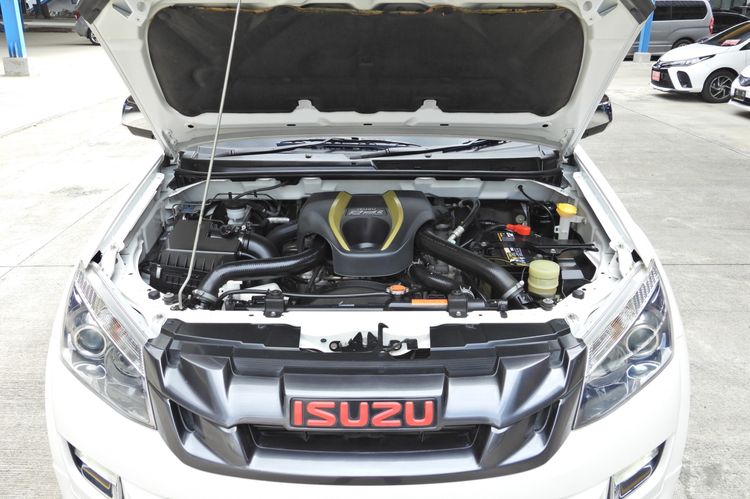 Isuzu D-MAX 2015 2.5 X-Series Pickup ดีเซล ไม่ติดแก๊ส เกียร์ธรรมดา ขาว รูปที่ 4