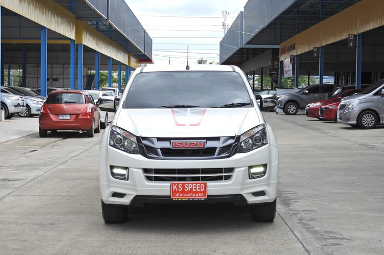 รถ Isuzu D-MAX 2.5 X-Series สี ขาว