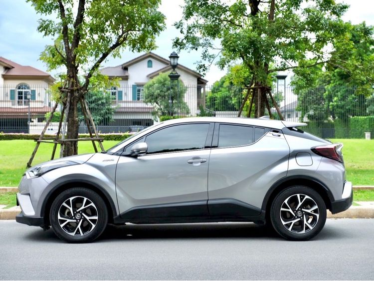 Toyota C-HR 2019 1.8 Hybrid Hi Sedan ไฮบริด ไม่ติดแก๊ส เกียร์อัตโนมัติ เทา รูปที่ 4