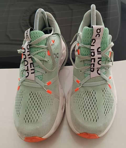 ขาย On Cloudsurfer สภาพสวย ของแท้ size 40-255cm รูปที่ 4