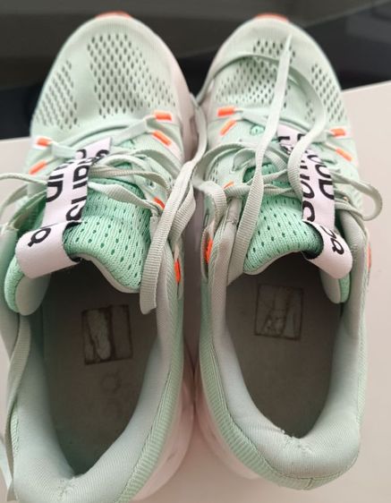 ขาย On Cloudsurfer สภาพสวย ของแท้ size 40-255cm รูปที่ 6