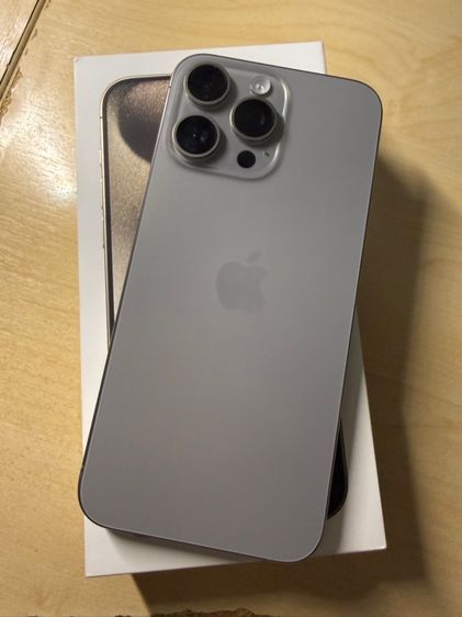 iPhone 15 Pro Max 256 GB สี Natural Titanium สภาพ 99 Batt 89