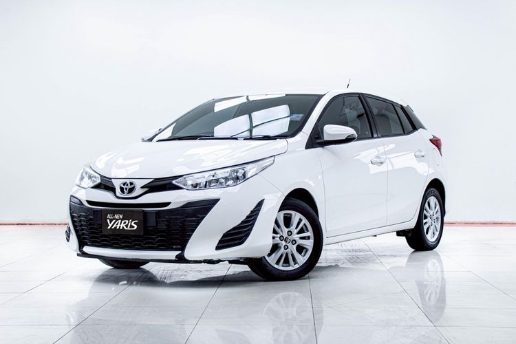 Toyota Yaris 2019 1.2 E Sedan เบนซิน ไม่ติดแก๊ส เกียร์อัตโนมัติ ขาว