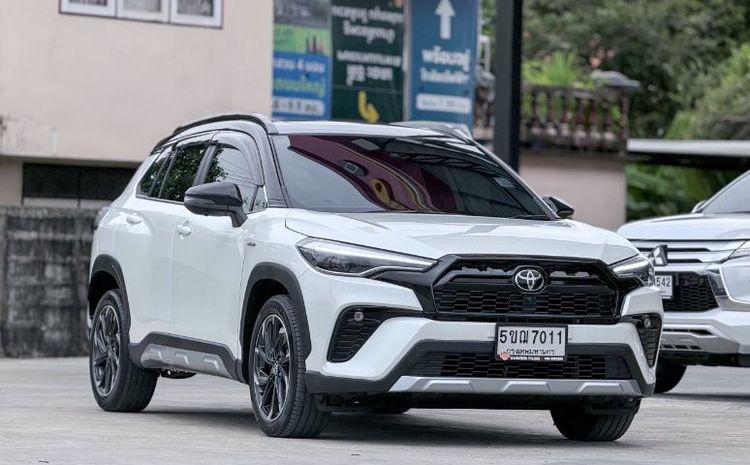Toyota Corolla Cross 2023 1.8 Hybrid Premium Safety GR Sport ไฮบริด เกียร์อัตโนมัติ ขาว รูปที่ 3