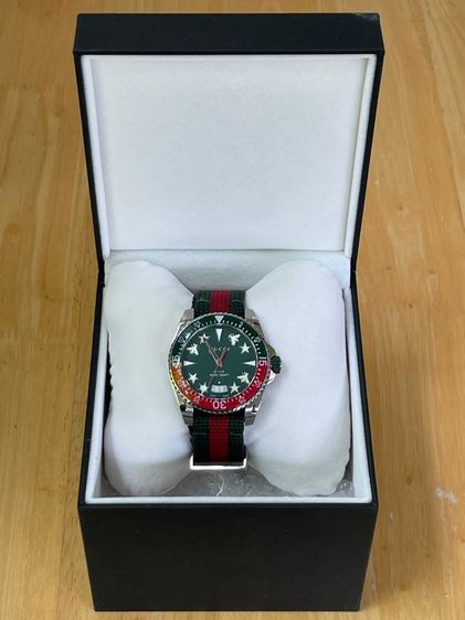 GUCCI DIVE 45MM QUARTZ GREEN DIAL NYLON STRAP MEN'S WATCH YA136339 รูปที่ 5