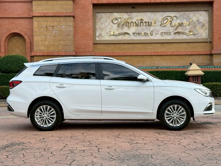 MG EP 2022 EV Plus Sedan ไฟฟ้า เกียร์อัตโนมัติ ขาว รูปที่ 3