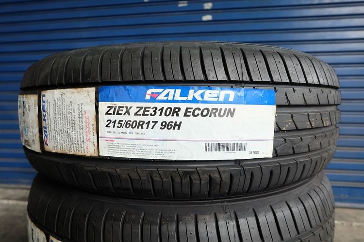 🐳 ยางใหม่ Falken รุ่น ZE310R ขนาด 215 60R17 ปี24 รูปที่ 2