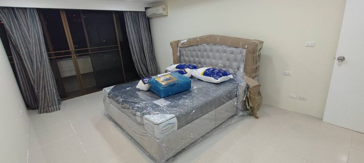 อื่นๆ ตกแต่งครบ สร้างเสร็จก่อน 2010 For Rent Luxury Condo big size 265 sqm. 3  Beds ให้เช่าคอนโดหรู ห้องใหญ่ 3 นอน   รูปที่ 4