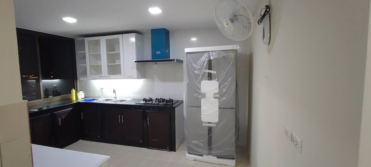 อื่นๆ ตกแต่งครบ สร้างเสร็จก่อน 2010 For Rent Luxury Condo big size 265 sqm. 3 Beds ให้เช่าคอนโดหรู ห้องใหญ่ 3 นอน รูปที่ 3