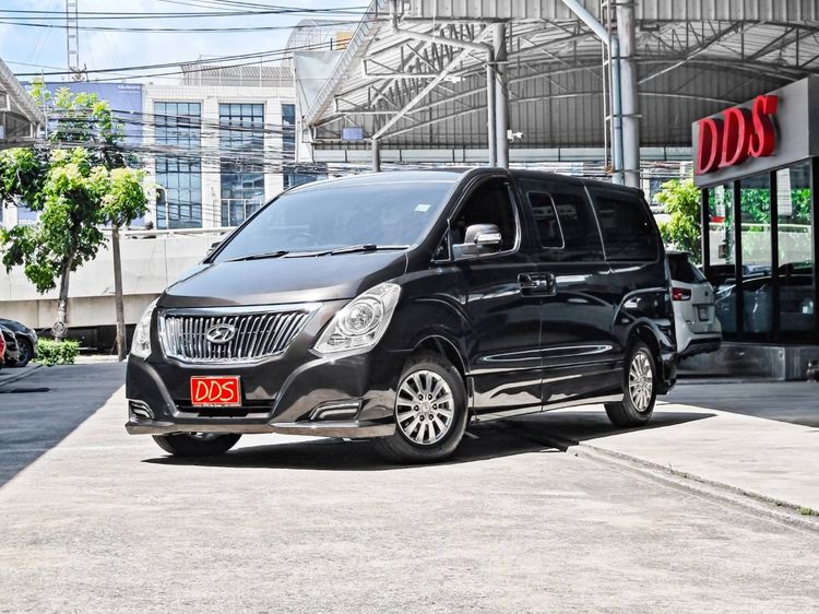 Hyundai H-1  2017 2.5 Elite Van ดีเซล เกียร์อัตโนมัติ น้ำตาล