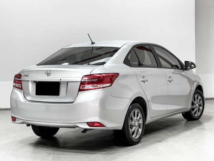 Toyota Vios 2021 1.5 Mid Sedan เบนซิน เกียร์อัตโนมัติ บรอนซ์เงิน รูปที่ 4