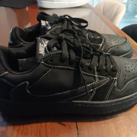 nike รูปที่ 3