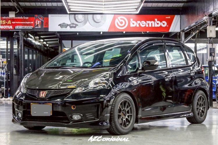 รถ Honda Jazz 1.5 S i-VTEC สี ดำ