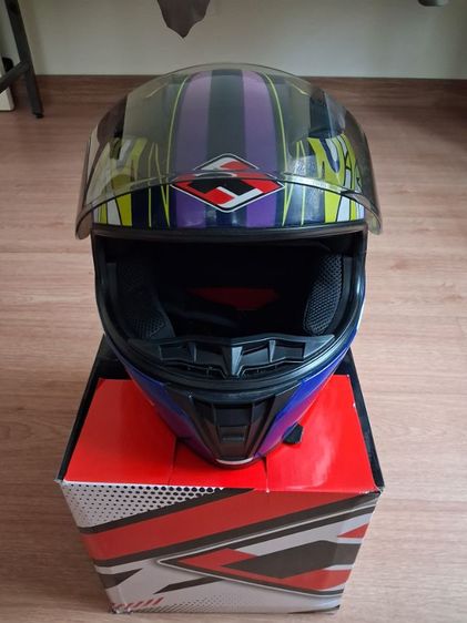 หมวกกันน็อค