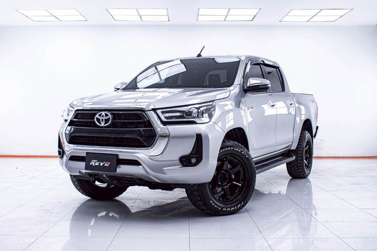 รถ Toyota Hilux Revo Double Cab 2.4 Entry Prerunner สี เทา