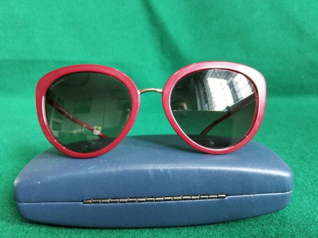 อื่นๆ แว่นตากันแดดท่านหญิงแบรนด์ BVLGARI รุ่น 8226-B แท้ made in Italy.กระจก Polarized ขนาด 54-20-140mm.ข้างก้านมีเพชรคริสตัล 