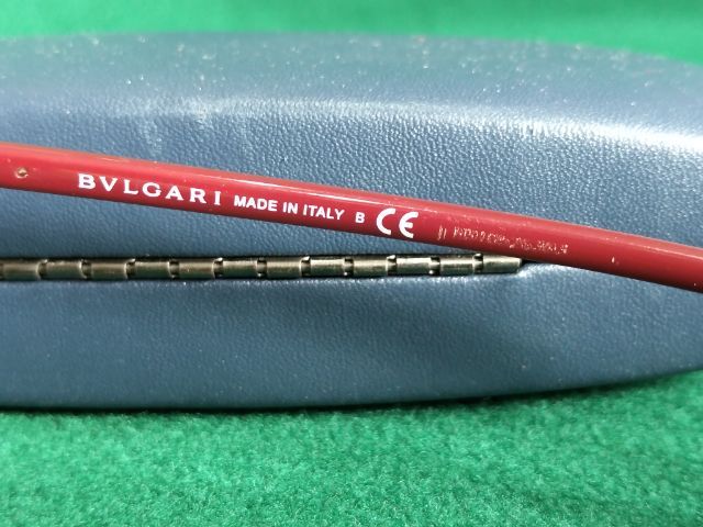 แว่นตากันแดดท่านหญิงแบรนด์ BVLGARI รุ่น 8226-B แท้ made in Italy.กระจก Polarized ขนาด 54-20-140mm.ข้างก้านมีเพชรคริสตัล  รูปที่ 11