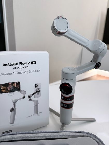 Insta360 Flow 2 Pro Creator Kit