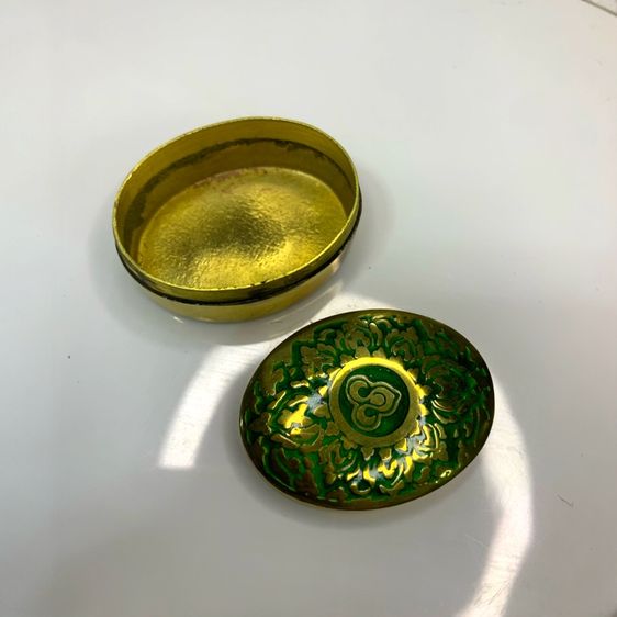 ตลับสีผึ้งทองเหลือง ลงยา ลายการบินไทย รูปที่ 3