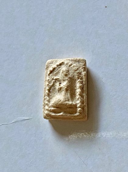 นางกวักจิ๋ว หลวงพ่อทาบ วัดกระบกขึ้นผึ้ง ระยอง ปี 2505 เนื้อผงพุทธคุณ